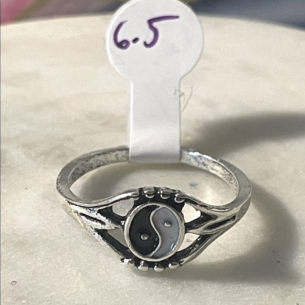 fashion ring 6.5 yin yang